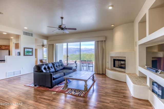 660 N Lazy J Way, Tucson, AZ 85748