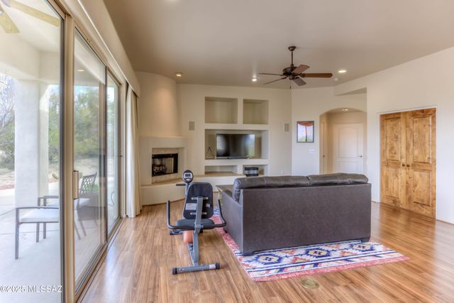 660 N Lazy J Way, Tucson, AZ 85748