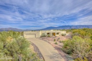 660 N Lazy J Way, Tucson, AZ 85748