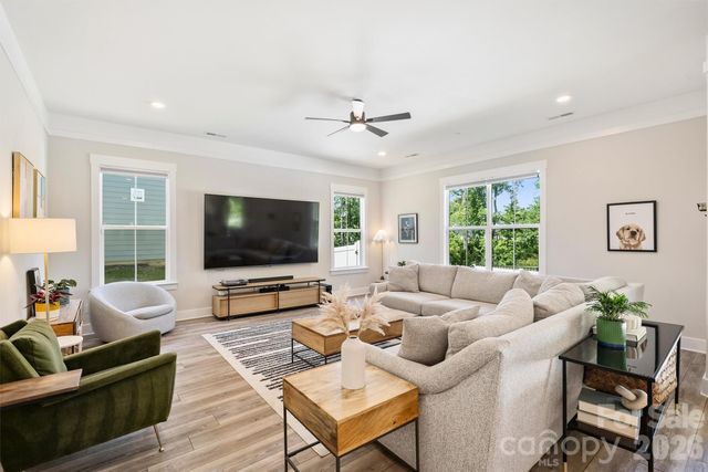 1002 Parkes Street, Matthews, NC 28105