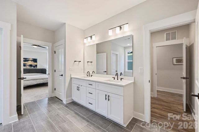 1002 Parkes Street, Matthews, NC 28105