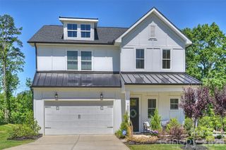 1002 Parkes Street, Matthews, NC 28105