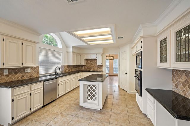 4214 Meadow Forest Lane, Kingwood, TX 77345