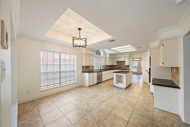 4214 Meadow Forest Lane, Kingwood, TX 77345