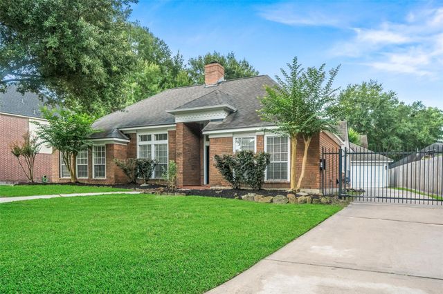 4214 Meadow Forest Lane, Kingwood, TX 77345