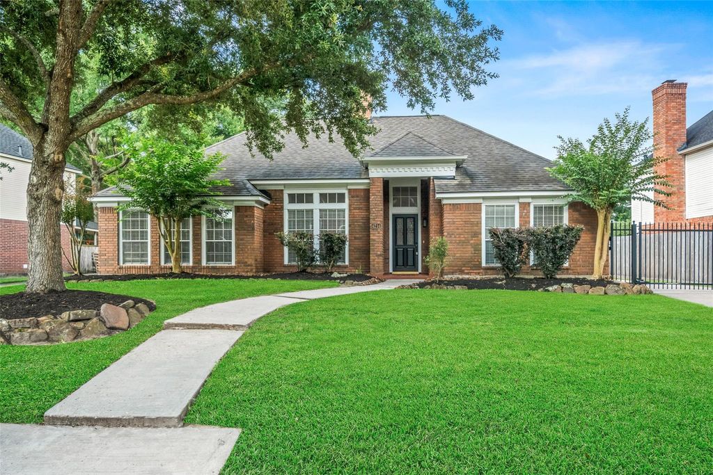 4214 Meadow Forest Lane, Kingwood, TX 77345