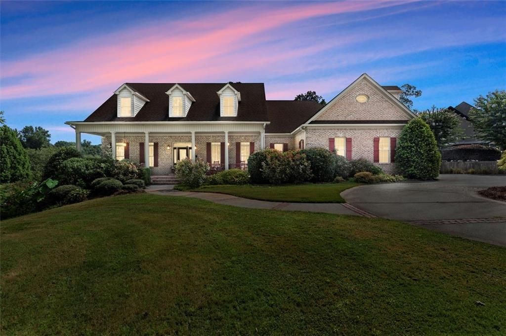 6212 Waters Edge Drive, Covington, GA 30014