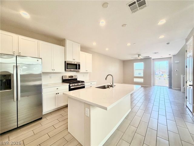 666 Cottonwood Hill Place, Henderson, NV 89011