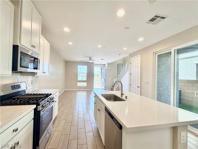 666 Cottonwood Hill Place, Henderson, NV 89011