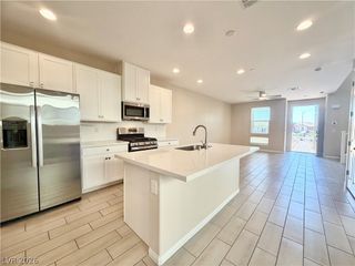 666 Cottonwood Hill Place, Henderson, NV 89011