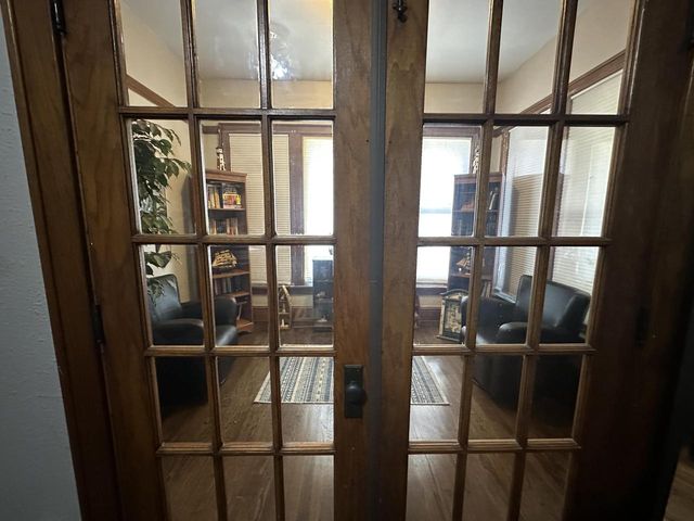 915 College AVENUE, Racine, WI 53403