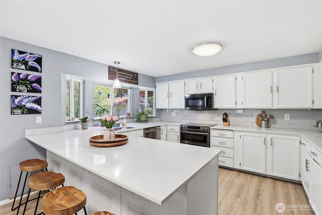 7684 Phillips Road SE, Port Orchard, WA 98367