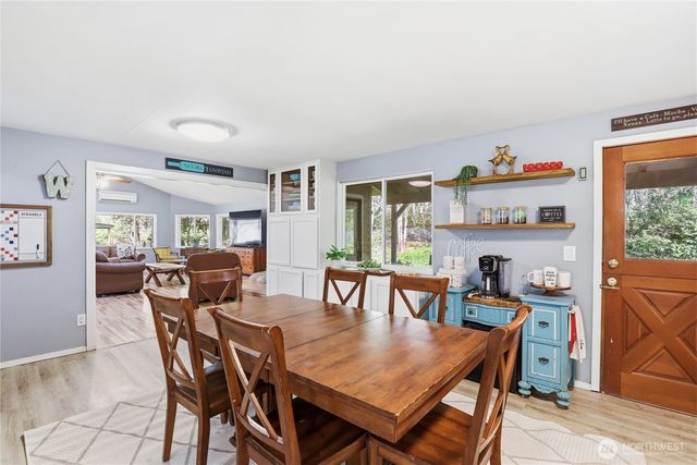 7684 Phillips Road SE, Port Orchard, WA 98367
