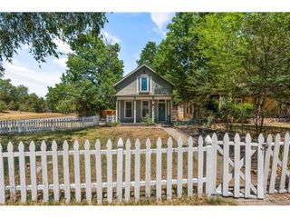 704 E High St, Colorado Springs, CO 80903