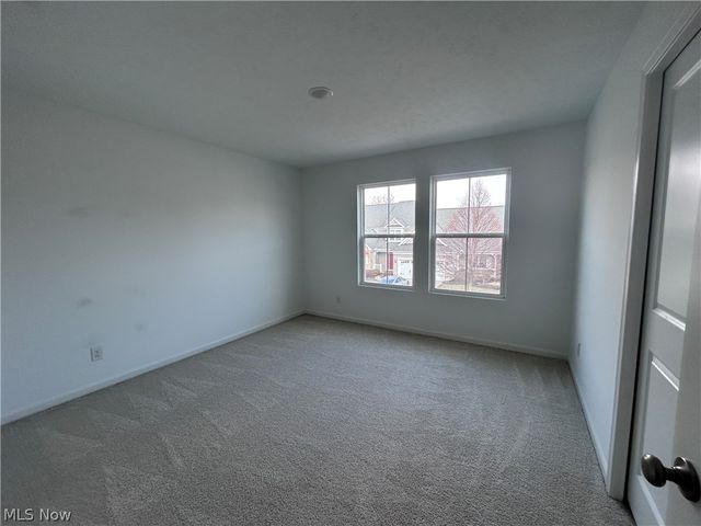 5076 Shepherds Glen, Willoughby, OH 44094