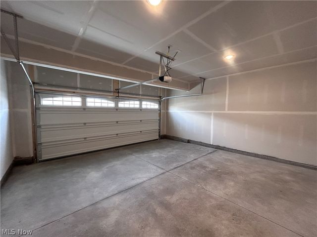 5076 Shepherds Glen, Willoughby, OH 44094