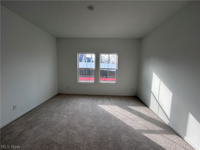 5076 Shepherds Glen, Willoughby, OH 44094