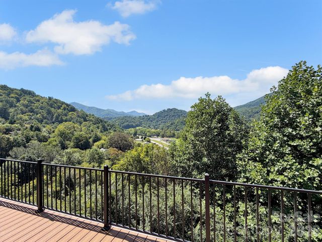 201 Kadire Drive, Waynesville, NC 28785