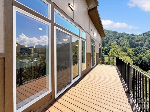 201 Kadire Drive, Waynesville, NC 28785