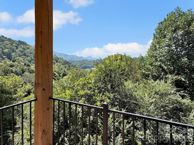 201 Kadire Drive, Waynesville, NC 28785