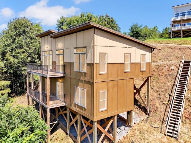 201 Kadire Drive, Waynesville, NC 28785