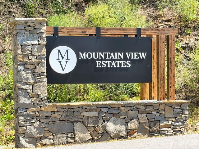 201 Kadire Drive, Waynesville, NC 28785