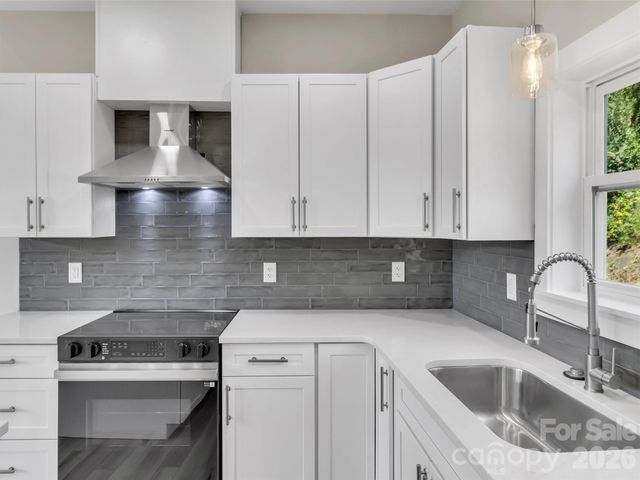 201 Kadire Drive, Waynesville, NC 28785