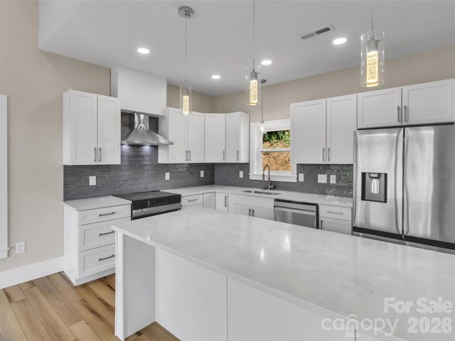 201 Kadire Drive, Waynesville, NC 28785