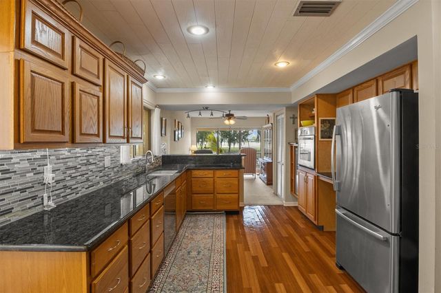 4365 CREEKWOOD LANE, Mulberry, FL 33860
