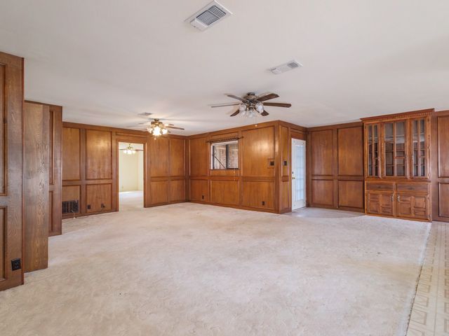 401 N Avenue E, Cross Plains, TX 76443