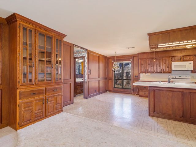 401 N Avenue E, Cross Plains, TX 76443