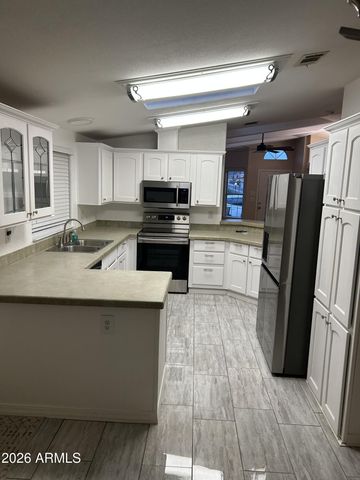 3301 S GOLDFIELD Road 3038, Apache Junction, AZ 85119