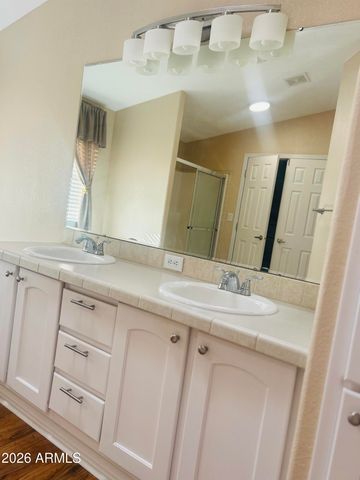 3301 S GOLDFIELD Road 3038, Apache Junction, AZ 85119