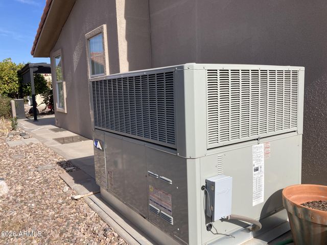 3301 S GOLDFIELD Road 3038, Apache Junction, AZ 85119