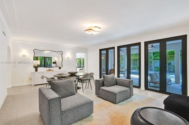 5735 N Bay Rd, Miami Beach, FL 33140