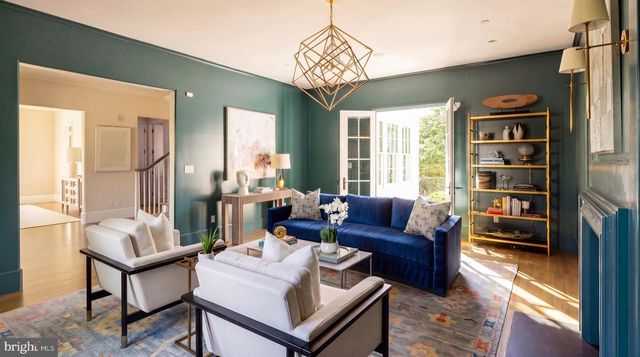 2101 FOXHALL RD NW, Washington, DC 20007