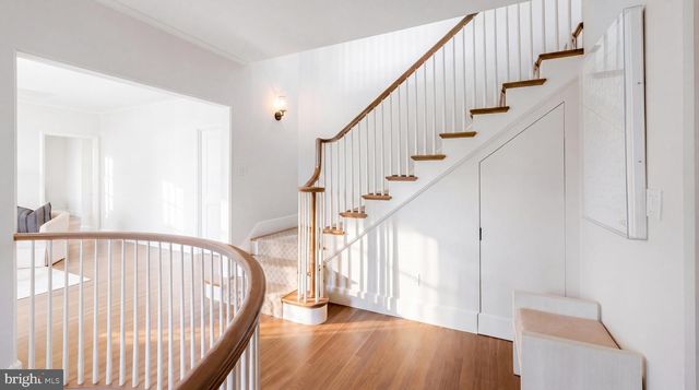 2101 FOXHALL RD NW, Washington, DC 20007
