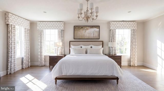 2101 FOXHALL RD NW, Washington, DC 20007