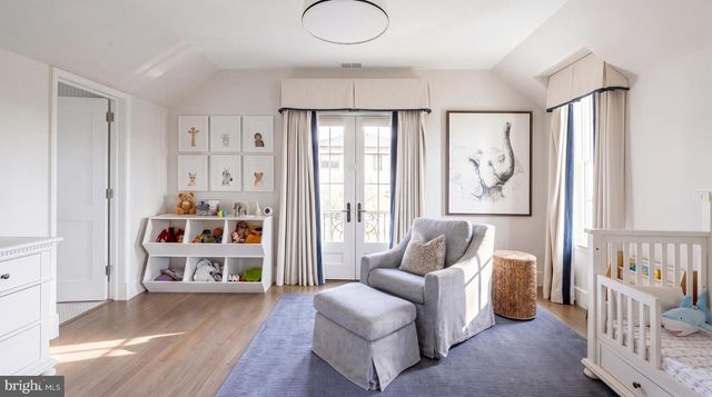 2101 FOXHALL RD NW, Washington, DC 20007