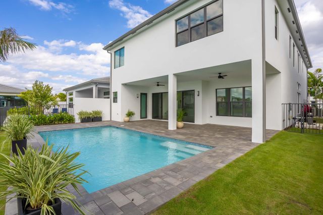 21049 Violet Fields Way, Boca Raton, FL 33434