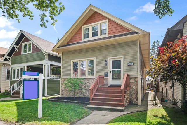 5249 W Berteau Avenue, Chicago, IL 60641