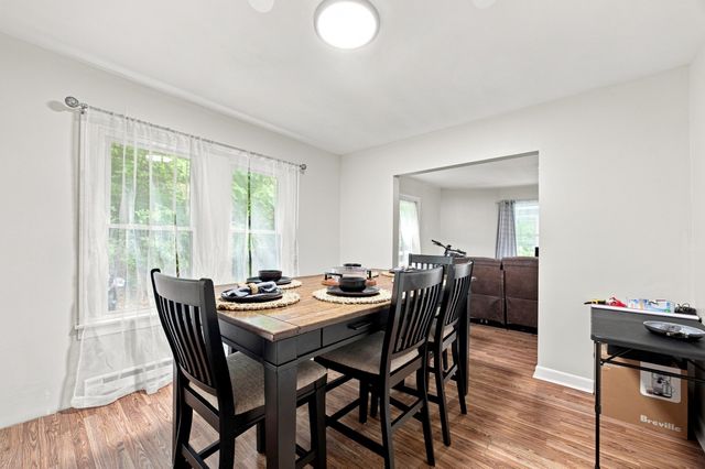 96 Granby Rd, Chicopee, MA 01013