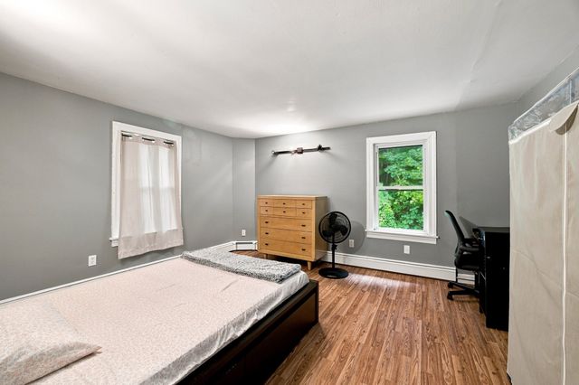 96 Granby Rd, Chicopee, MA 01013