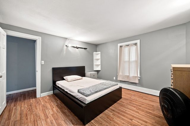 96 Granby Rd, Chicopee, MA 01013