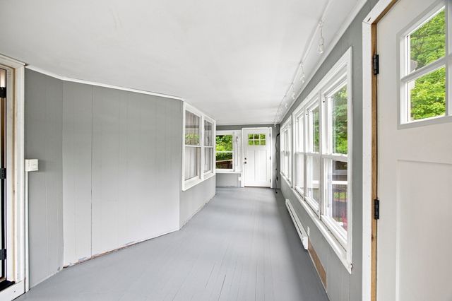 96 Granby Rd, Chicopee, MA 01013