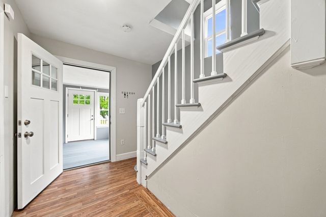 96 Granby Rd, Chicopee, MA 01013