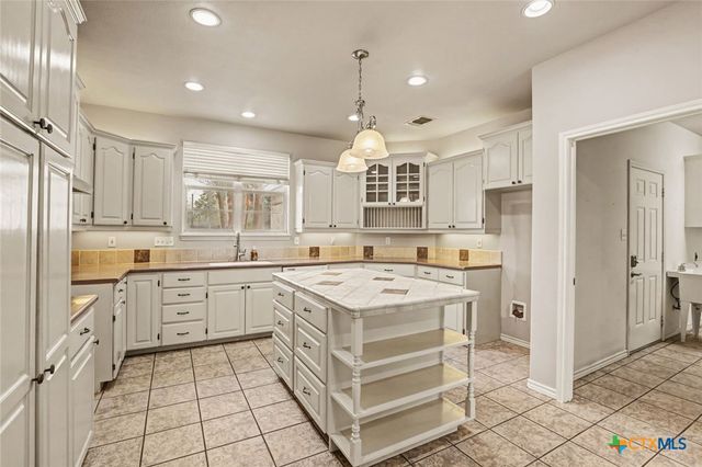 307 SE Main Street, Stockdale, TX 78160