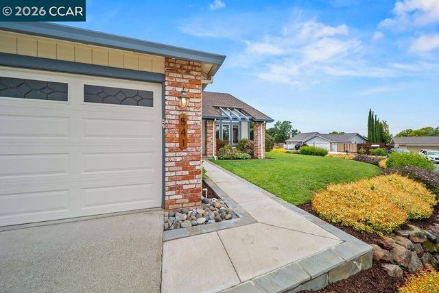 541 Mt Davidson Ct, Clayton, CA 94517