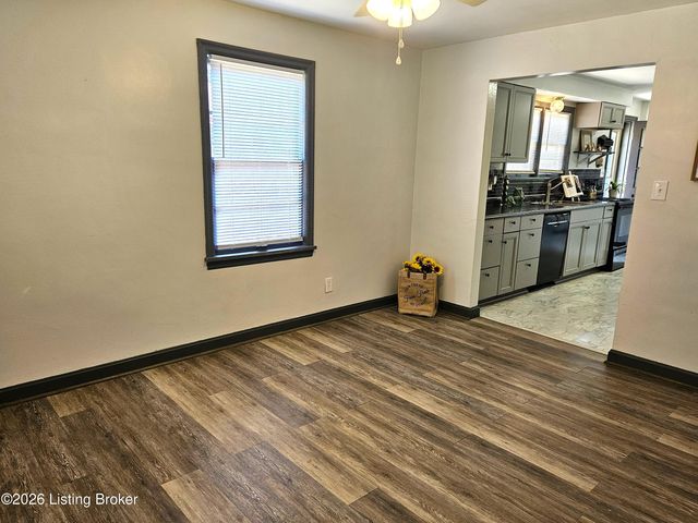 10714 June Dr, Fairdale, KY 40118