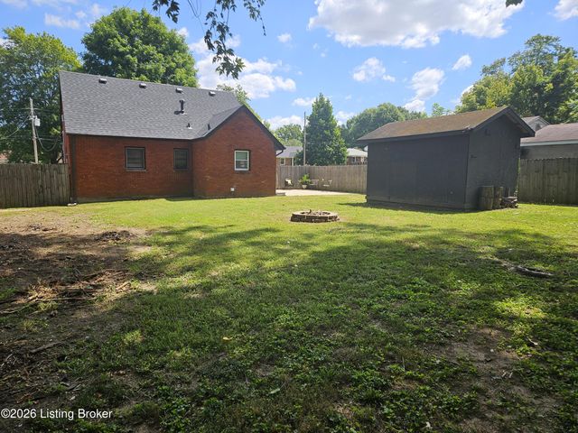 10714 June Dr, Fairdale, KY 40118